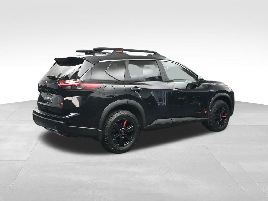2025 Nissan Rogue — detail view